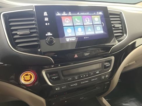 Used 2019 Honda Pilot Touring image 36