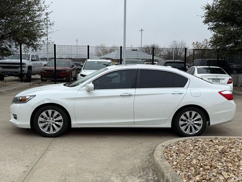 Used 2015 Honda Accord EX-L image 2