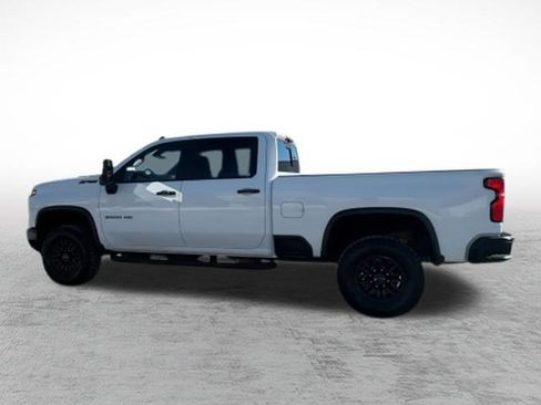 Used 2025 Chevrolet Silverado 2500 ZR2 w/ Technology Package AWD/4WD image 6