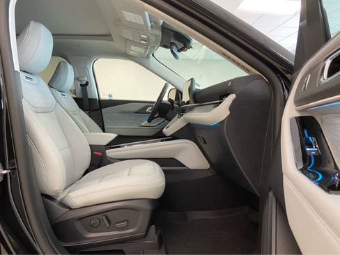 New 2026 Ford Explorer Platinum w/ LUX Leather Package AWD/4WD image 18