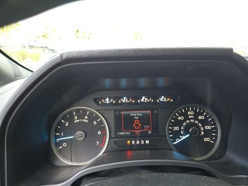 Certified 2019 Ford F150 XLT w/ Equipment Group 302A Luxury image 10