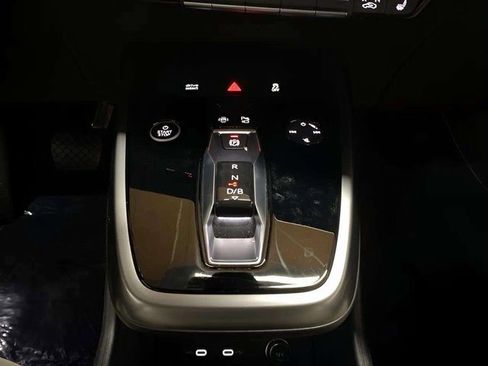 Used 2024 Audi Q4 e-tron Premium Plus w/ Premium Plus image 59