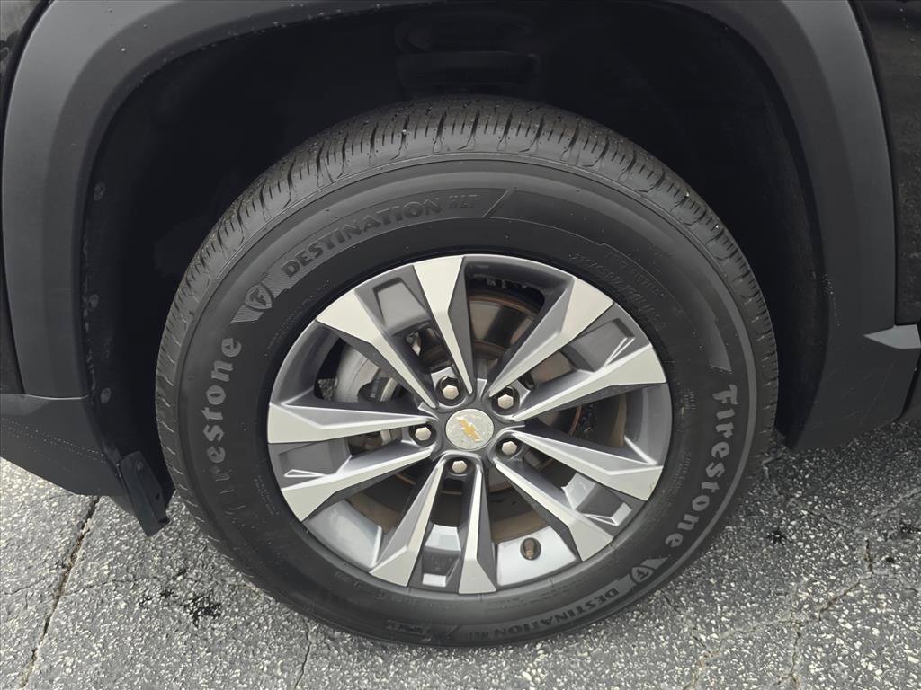 Used 2025 Chevrolet Equinox LT w/ Convenience Package II FWD image 32