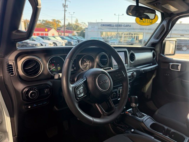 Used 2023 Jeep Wrangler Unlimited w/ Cold Weather Group AWD/4WD image 6