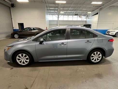Used 2023 Toyota Corolla LE FWD image 6