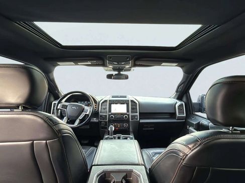 Used 2018 Ford F150 Platinum w/ Equipment Group 701A Luxury image 9