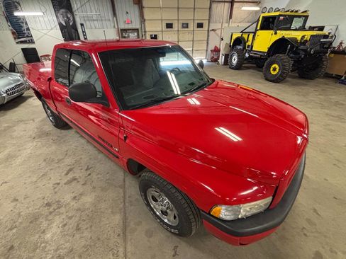 Used 1998 Dodge Ram 1500 Truck 2WD Quad Cab image 16