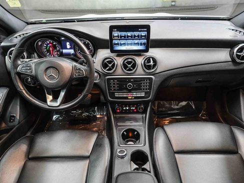 Certified 2020 Mercedes-Benz GLA 250 image 15