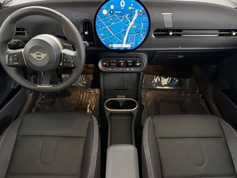 New 2026 MINI Cooper 4-Door Hardtop FWD image 3