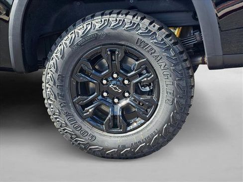 New 2026 Chevrolet Silverado 1500 ZR2 w/ LPO, Dark Essentials Package AWD/4WD image 11