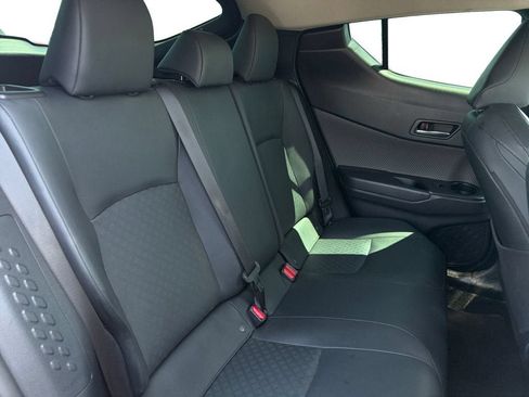 Used 2021 Toyota C-HR Limited FWD image 18