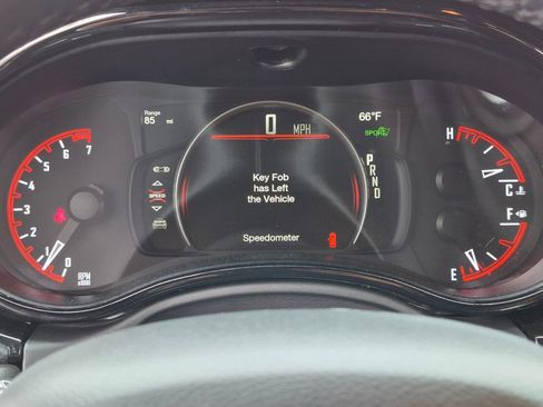 Used 2025 Dodge Durango GT AWD/4WD image 35
