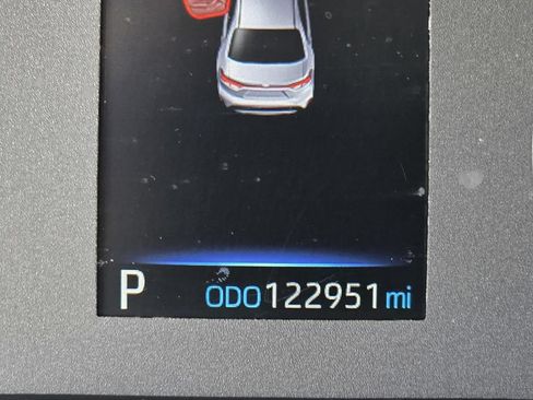 Used 2024 Toyota Corolla LE FWD image 31