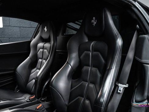 Used 2011 Ferrari 458 Italia Coupe image 32