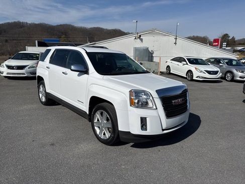 Used 2010 GMC Terrain SLT image 2