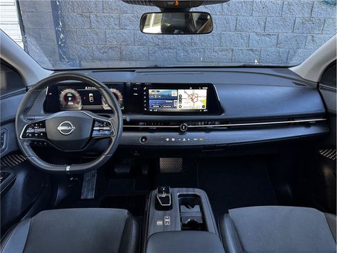 Used 2024 Nissan Ariya AWD image 19