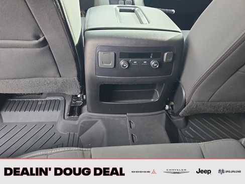 Used 2020 GMC Yukon XL SLE w/ Enhanced Driver Alert Package image 25