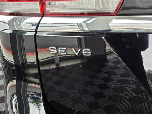 Used 2021 Volkswagen Atlas SE w/ Towing Package AWD/4WD image 13