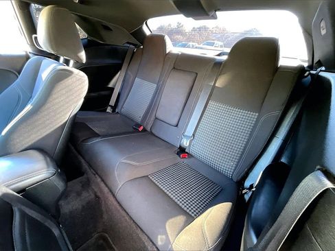 Used 2018 Dodge Challenger SXT w/ Sound Group image 20