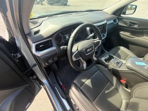 Used 2023 GMC Acadia SLT w/ Elevation Edition AWD/4WD image 28