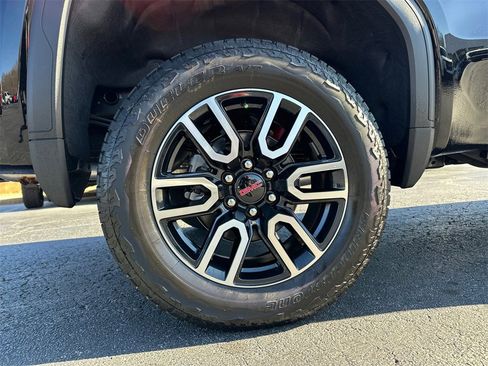 New 2026 GMC Sierra 1500 AT4 w/ AT4 Premium Package image 18