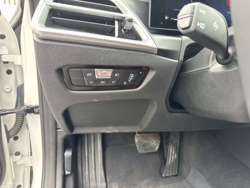 Certified 2025 BMW 430i Coupe w/ Convenience Package image 26