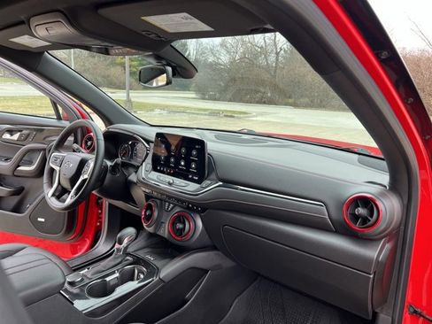 Used 2023 Chevrolet Blazer RS w/ Enhanced Convenience Package image 30