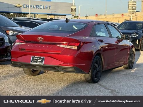 Used 2023 Hyundai Elantra SEL FWD image 6