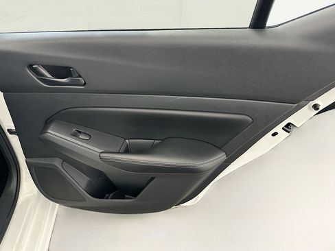 Used 2025 Nissan Altima 2.5 SV image 30