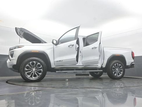 Used 2025 GMC Canyon Denali AWD/4WD image 61