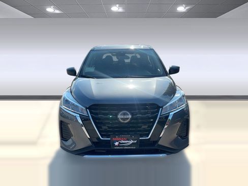 New 2025 Nissan Kicks Play S image 6