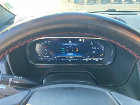 Used 2022 Chevrolet Suburban RST w/ Luxury Package image 22