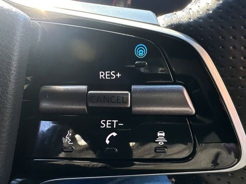 Used 2023 Nissan Ariya AWD image 30