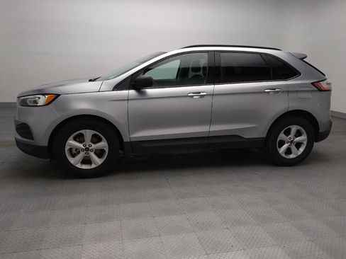 Used 2020 Ford Edge SE FWD image 2