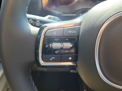 New 2026 Kia Carnival FWD image 25