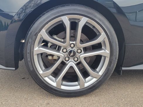 Used 2022 Ford Mustang GT Premium w/ Equipment Group 401A image 5