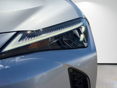 Used 2024 Lexus UX 250h F Sport image 9
