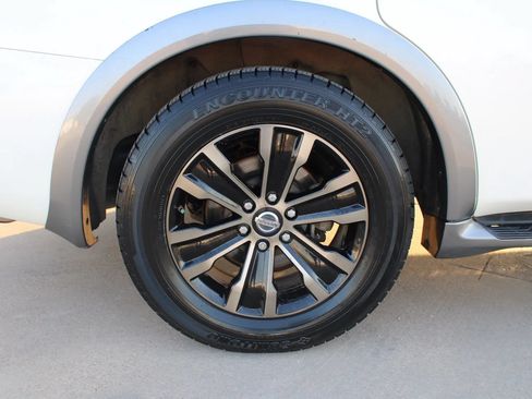 Used 2017 Nissan Armada Platinum w/ Captain Seat Package RWD image 10