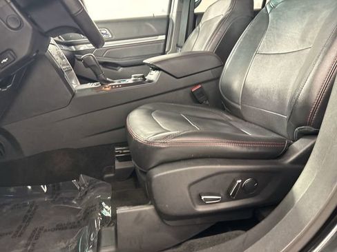 Used 2017 Ford Explorer Sport w/ Equipment Group 401A AWD/4WD image 21