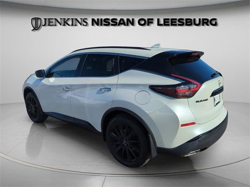 Certified 2024 Nissan Murano SV w/ SV Midnight Edition Package image 9
