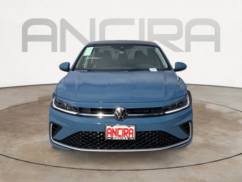 New 2026 Volkswagen Jetta SE FWD image 3