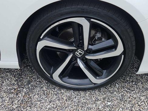 Used 2022 Honda Accord Sport image 10