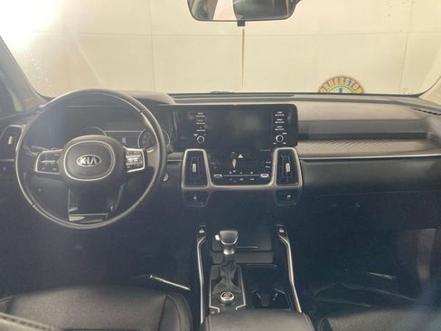 Used 2021 Kia Sorento S w/ Panoramic Sunroof Package image 7