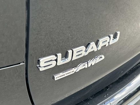 Used 2023 Subaru Ascent Limited AWD/4WD image 12
