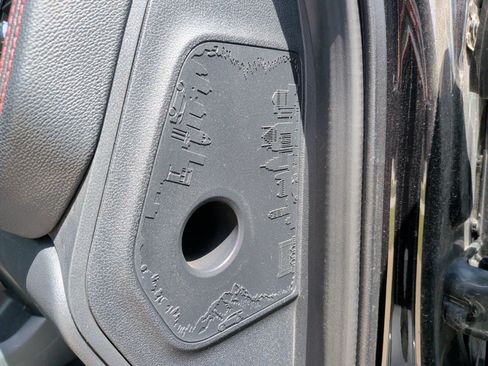 Used 2023 Ford Expedition Limited AWD/4WD image 37