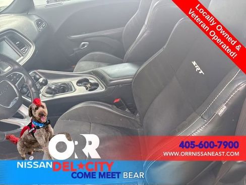 Used 2016 Dodge Challenger SRT w/ Technology Group image 5