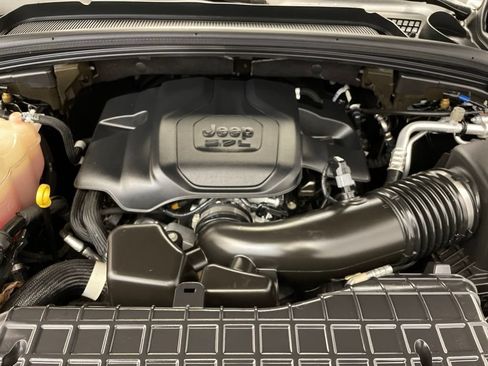 Certified 2022 Jeep Grand Cherokee Summit AWD/4WD image 32