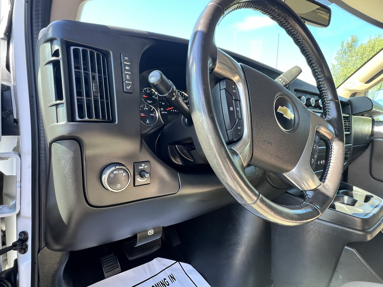 Used 2019 Chevrolet Express 2500 w/ Driver Convenience Package RWD image 27