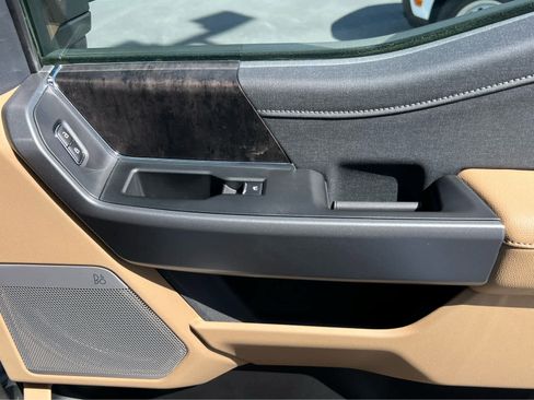 New 2026 Ford F250 Lariat w/ Black Appearance Package image 18