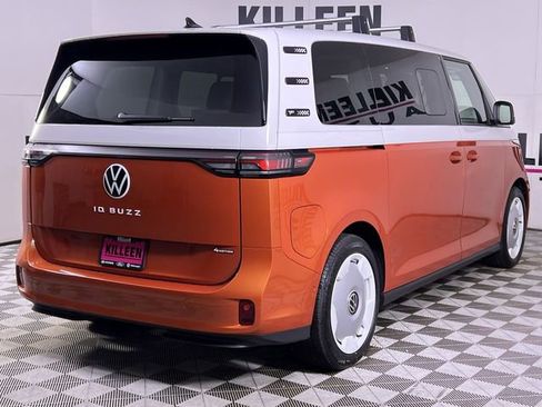 New 2025 Volkswagen ID. Buzz 1st Edition image 7